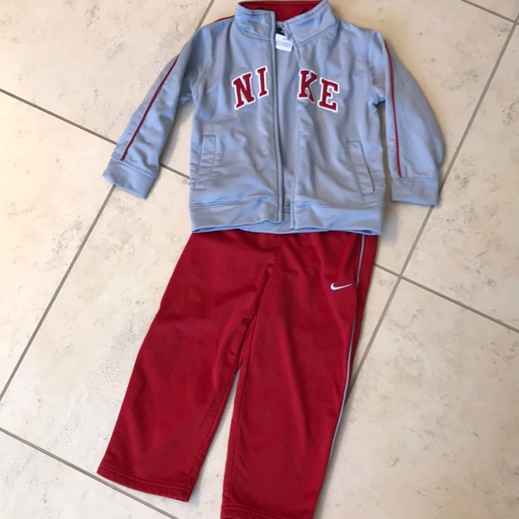nike sweatsuit price